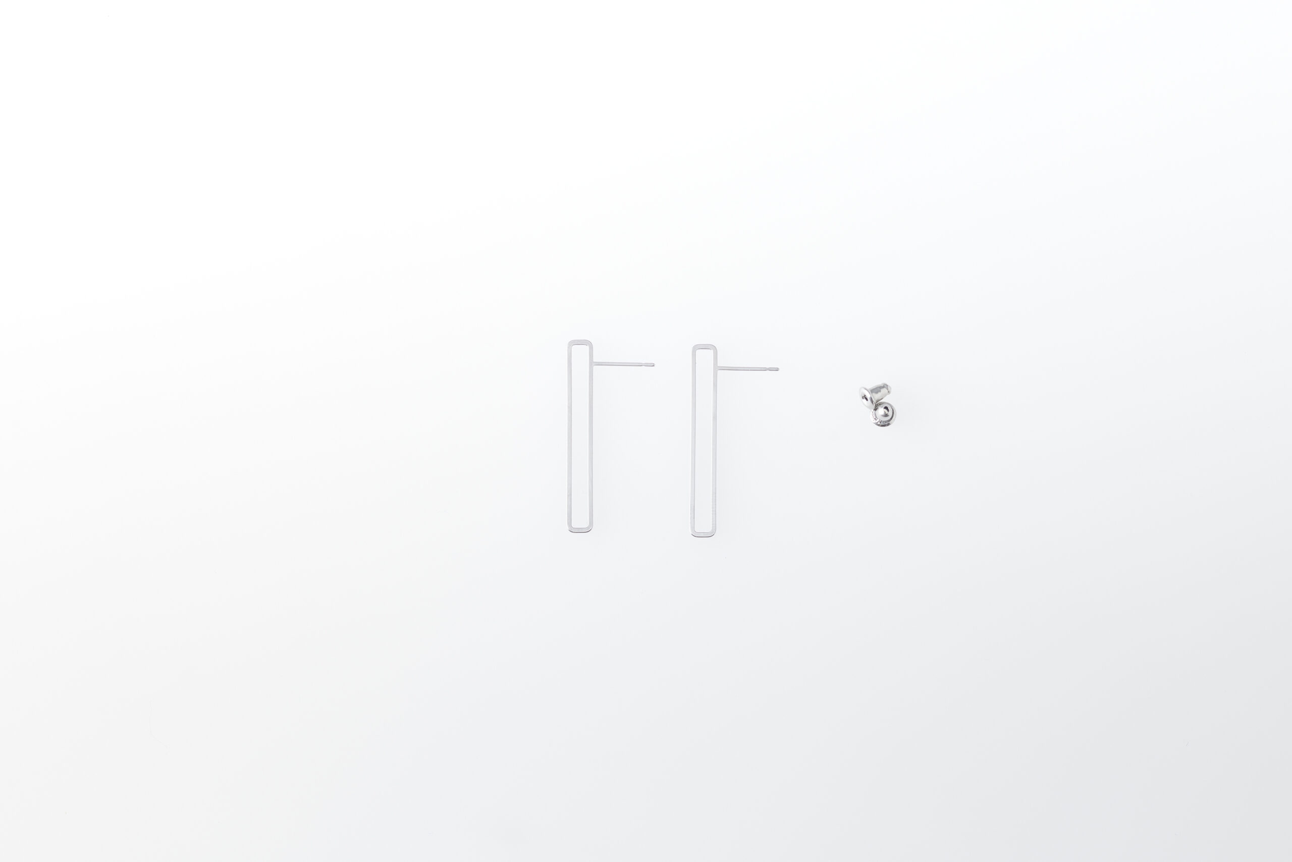 to SHAPES pierced earrings Square